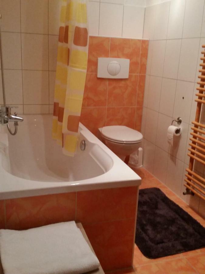 Stadtilm Ferienwohnung Schulze מראה חיצוני תמונה